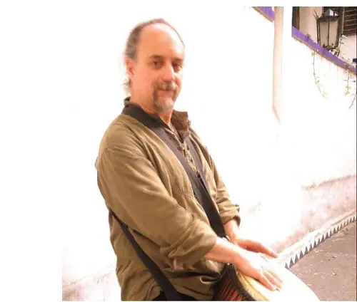 Enrique Aroeste, djembé teacher